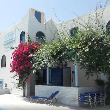 Hotel Limnes